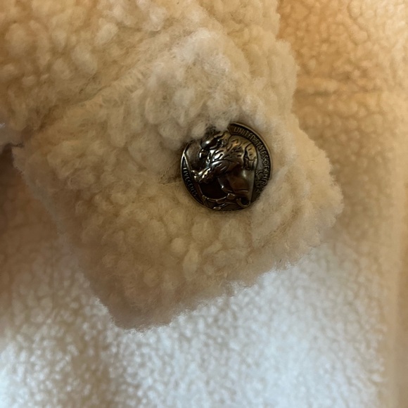 Fuzzy White Jacket - Picture 6 of 6